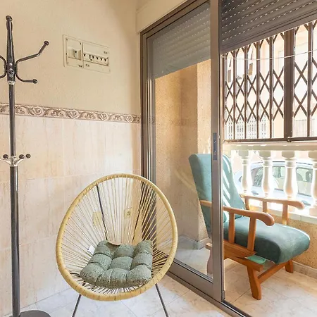 公寓 3 Bedroom Cozy In